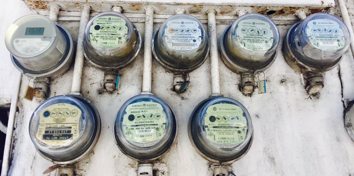 alvinelchico's tweet photo. JUST IN!!

Singil ng MERALCO @meralco TATAAS ng 
P0.23/kwh sa November billing.
Tumaas kasi ang transmission &amp; generation charge sa kuryente.

Eto ang katumbas sa mga ordinaryong residential consumers:

Kunsumo  Dagdag 
200 kwh   P47
300 kwh   P70
400 kwh   P94
500 kwh   P117 https://t.co/Aa0yfxZmzG