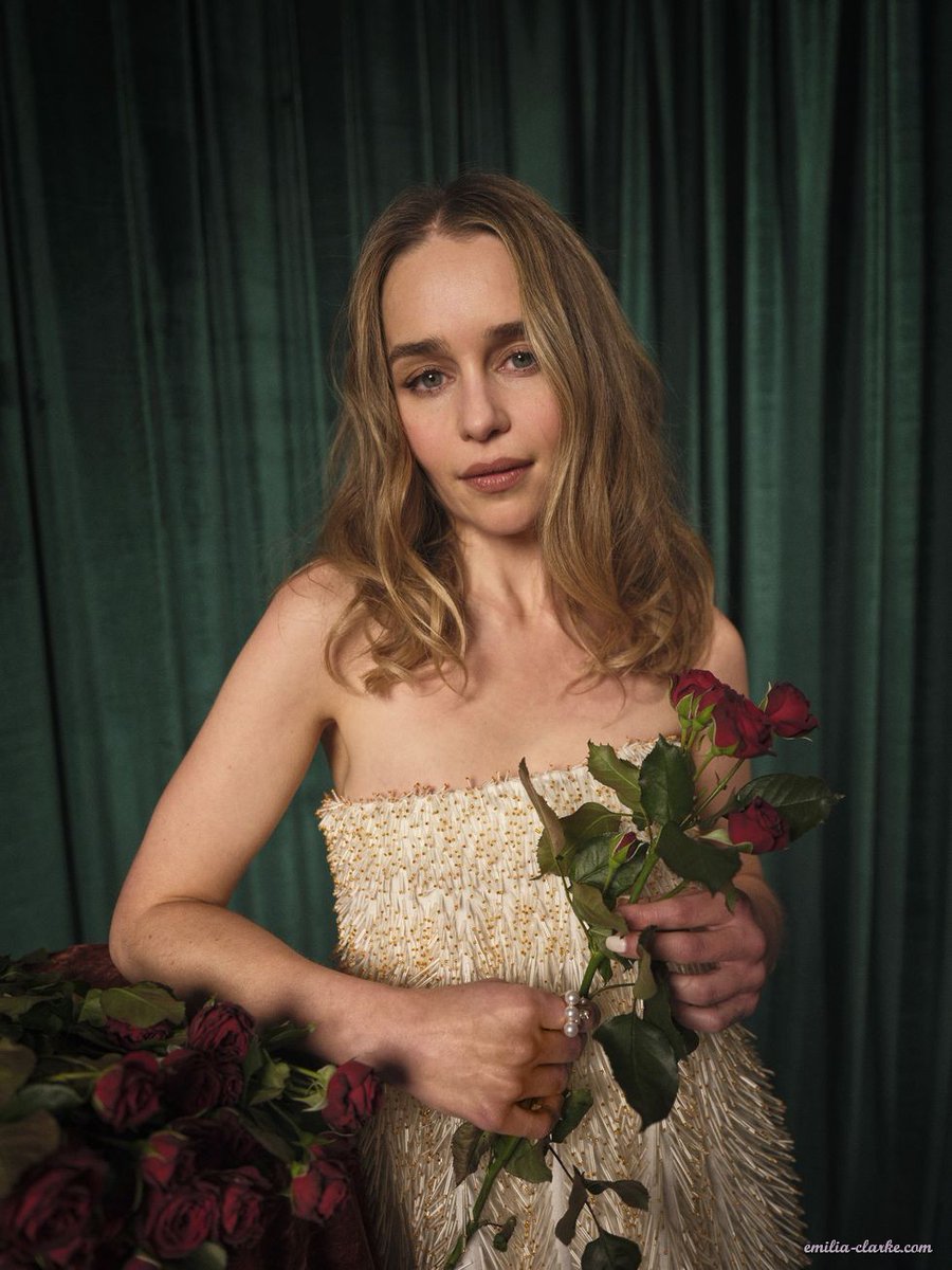 Experience Emilia Clarke Nude Game of Thrones-Uncensored Moments