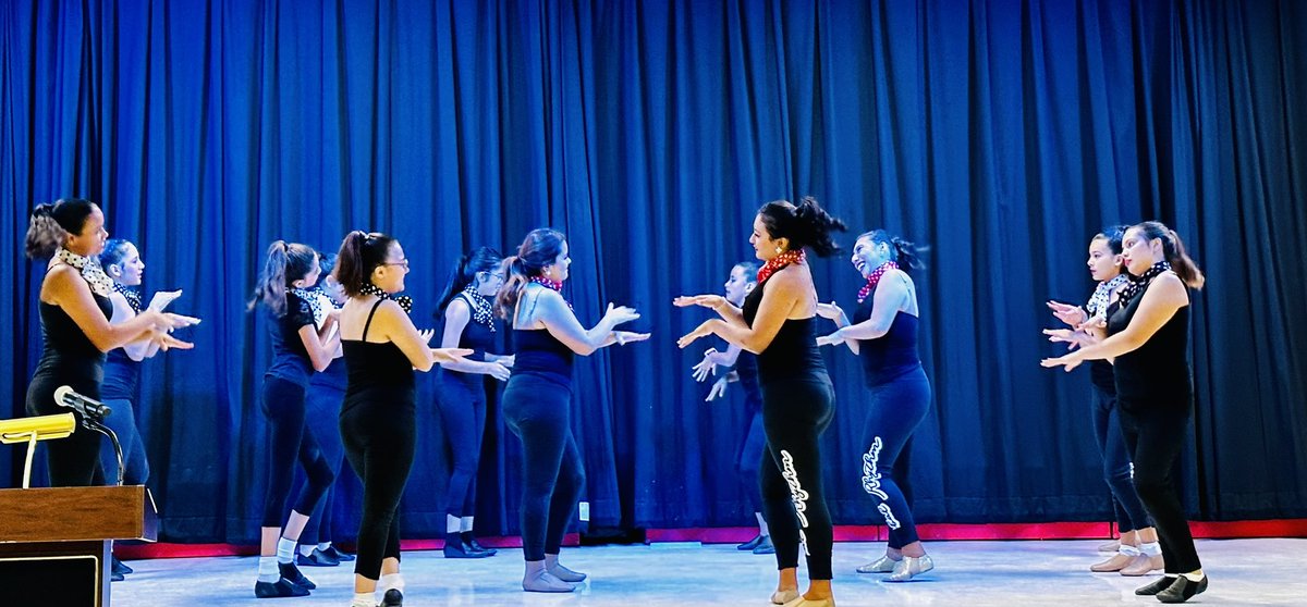 <a href="/YsletaHS/">Ysleta HS</a> 🏹 area State of the District provided another opportunity for our community to hear about all of the amazing things happening in <a href="/YsletaISD/">Ysleta ISD</a>. Thank you to all of our area programs for your support and for showcasing pride in the Lower Valley! #BOWUP <a href="/LJ_Calderon_/">Judith Calderon</a>