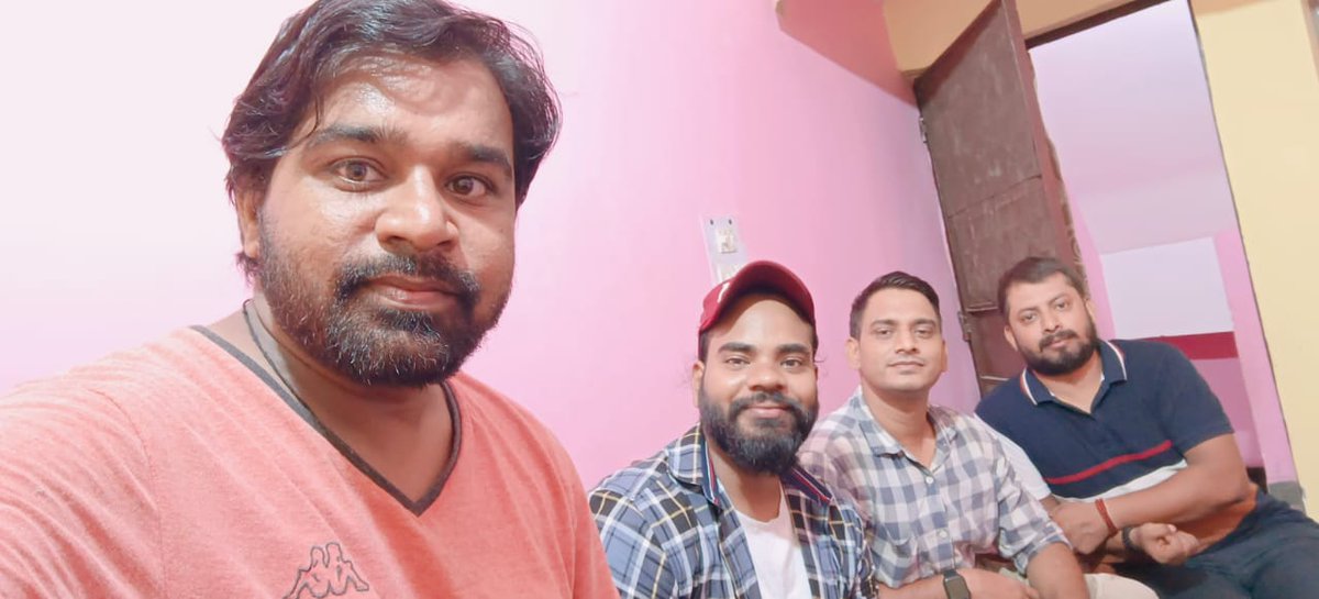 razukumar05's tweet photo. razu kumar- Yatin Birthday
#razukumar @razukumar05 #8285426047 #reelsinstagram #viral #training #travelling #instagram #youtube #khichripur #delhi #india #America #london #russia #Swaziland #malaysia #mumbai #bollywood #tamilcinema #uttrakhand #abudhabi #columbia #turkey #Dubai https://t.co/wFLCBJxGcM