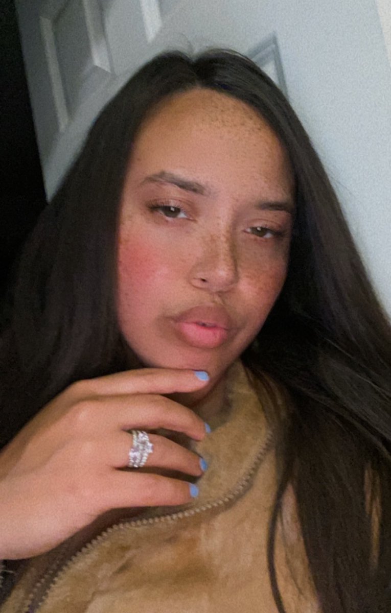 _Febs_Finest_'s tweet photo. #FreckledMami 😌 https://t.co/Vu8KPokdMD