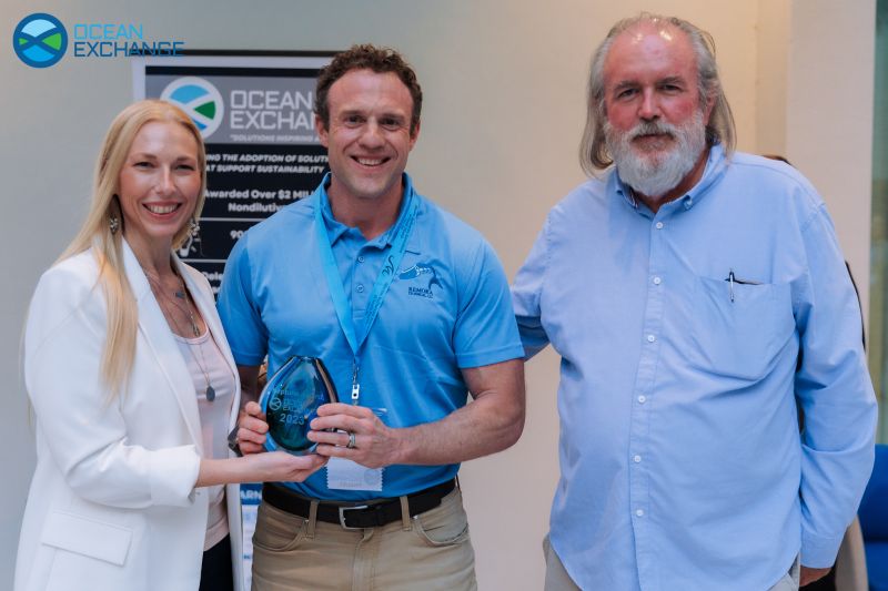 Ocean Exchange (@theoceanexch) on Twitter photo Our 2023 Ocean Exchange Neptune winner, Remora Technical! <a href="/MarineHubFL/">Marine Research Hub of South Florida</a> Ex. Director, Katherine O’Fallon (left), joined by one of our board members, Phil Purcell (right), presented the award to Matthew Newberry with a $100,000 USD prize. #OceanExchange23 #blueeconomy Our 2023 Ocean Exchange Neptune winner, Remora Technical! <a href="/MarineHubFL/">Marine Research Hub of South Florida</a> Ex. Director, Katherine O’Fallon (left), joined by one of our board members, Phil Purcell (right), presented the award to Matthew Newberry with a $100,000 USD prize. #OceanExchange23 #blueeconomy