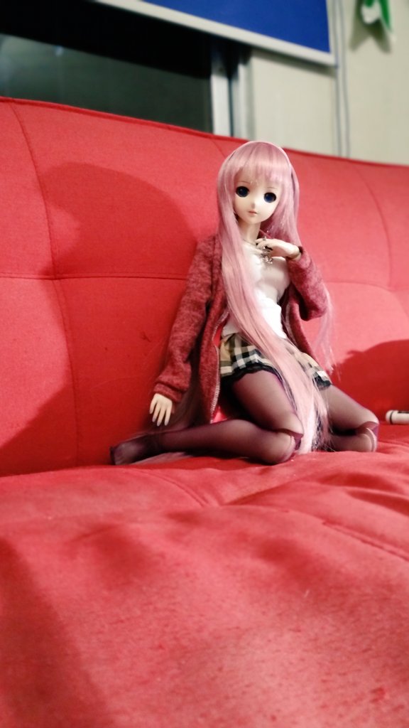 Cookienavalon's tweet photo. i changes luka into a more Casual Outfit.
And Strugled Taking pictures.
Not really my Strength
#ddluka #Dollfiedream #dollover #dd巡音ルカ https://t.co/B4djQeNqNT