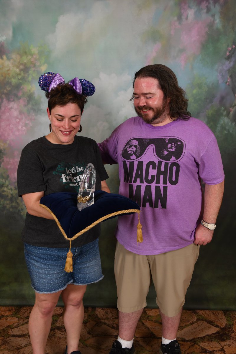 DozDoesDisney's tweet photo. #DozDoesDisney https://t.co/ovxd2FwrlA