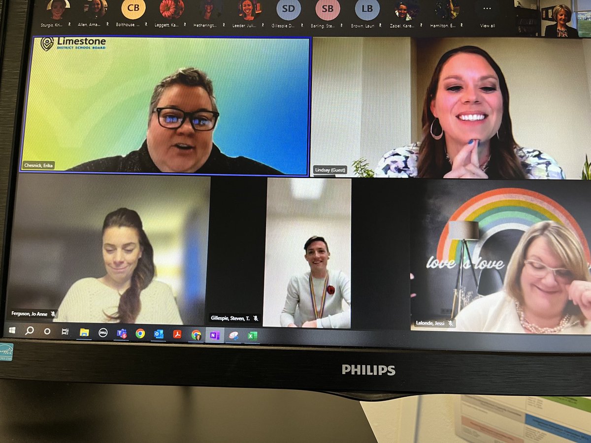 StephanieSartor's tweet photo. ⁦@LimestoneDSB⁩ educators joined ⁦@LindsayKemeny⁩ 2 discuss her fabulous book 7 Mighty Moves. Evidence Lindsay uses 4 small groups? Acadience data (&amp; informal assessments 😊) Best quote-“Literacy is tightly connected with our self esteem. I just want to help kids” ❤️ https://t.co/HSKY1s0dic