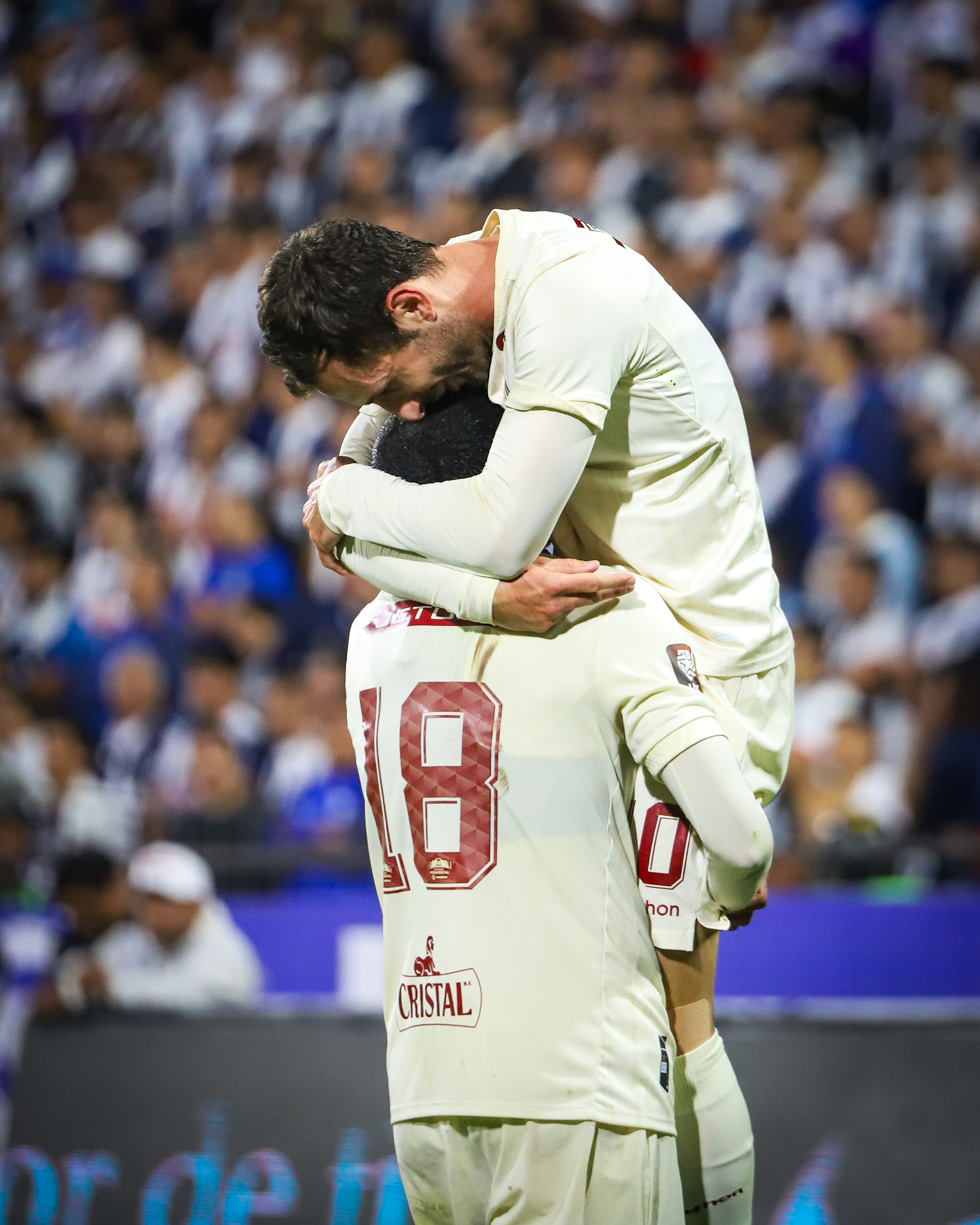 Universitario de Deportes ganó 2 a 0 a Alianza Lima y es el campeón del fútbol (Foto: Universitario). Universitario de Deportes ganó 2 a 0 a Alianza Lima y es el campeón del fútbol (Foto: Universitario). 