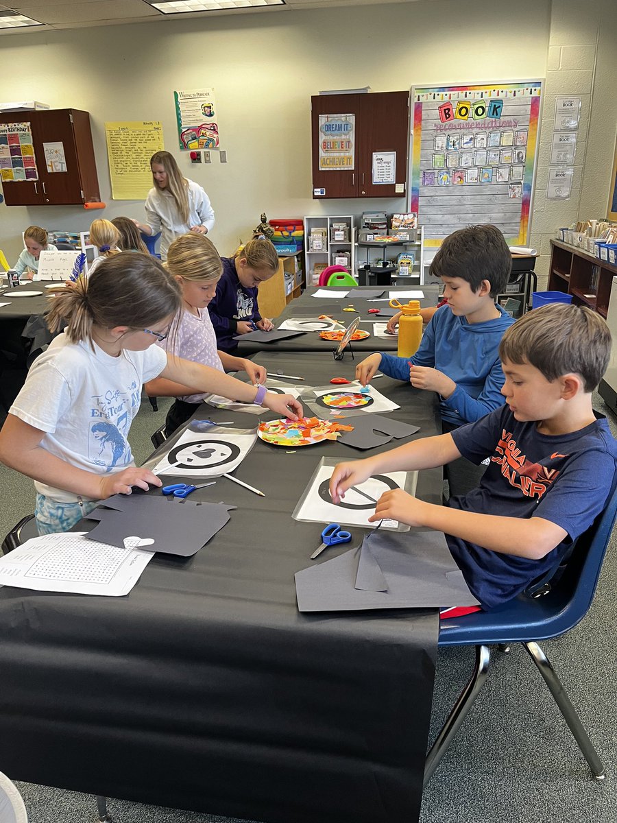 Mrs. Lynch tweet media