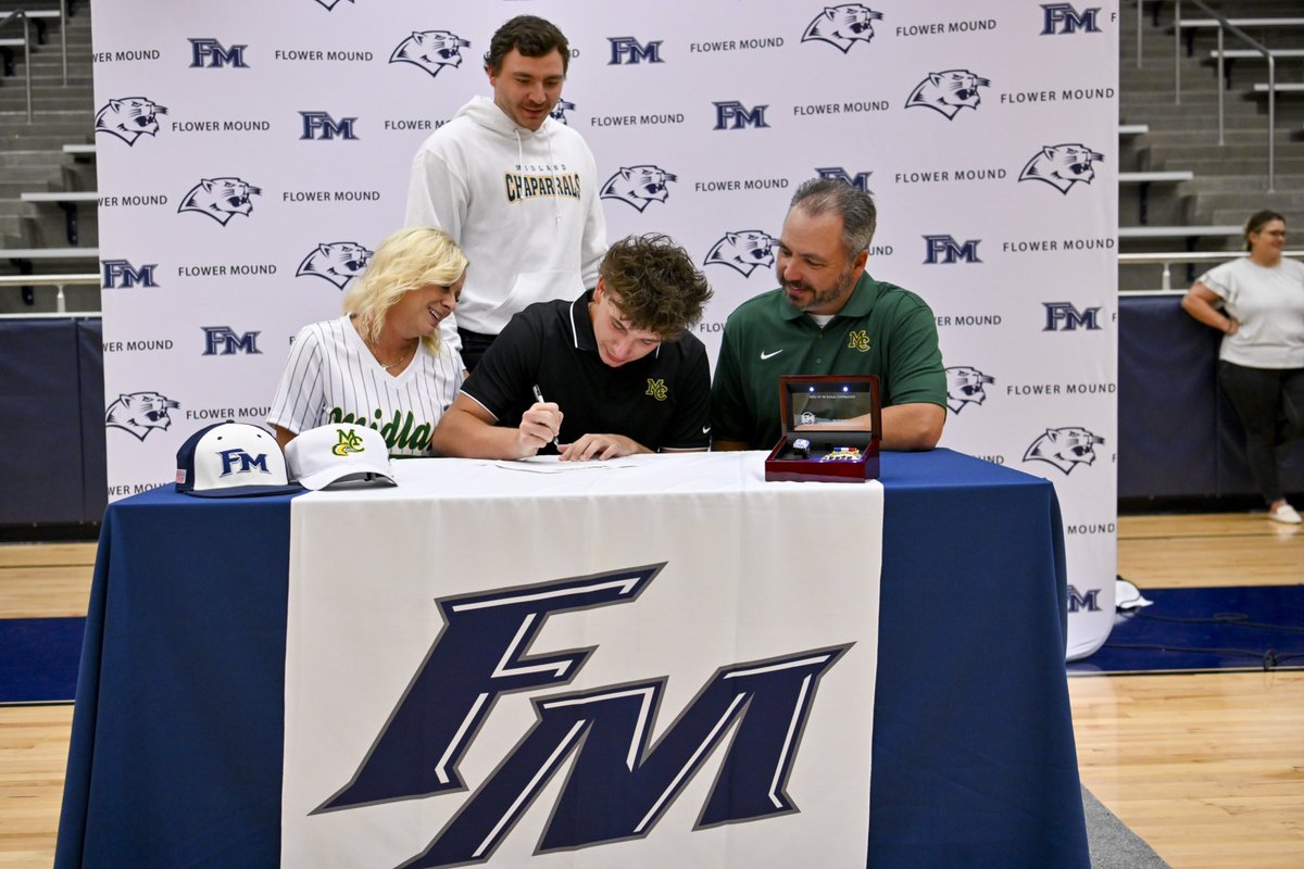 m_arnold1023's tweet photo. Official ✍🏼
@MCChapBaseball https://t.co/uOfwhbgA0R