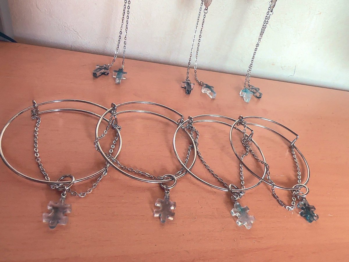 しれっとデザフェス出ます😇😇
モチベないので在庫少ないですが😇😇
日曜日です😊