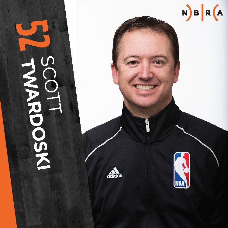 fmaddenNBA's tweet photo. The NBA is such a great product…fans came out to see Scott Twardoski tonight and he put on a great show https://t.co/7qB0DgBLPG