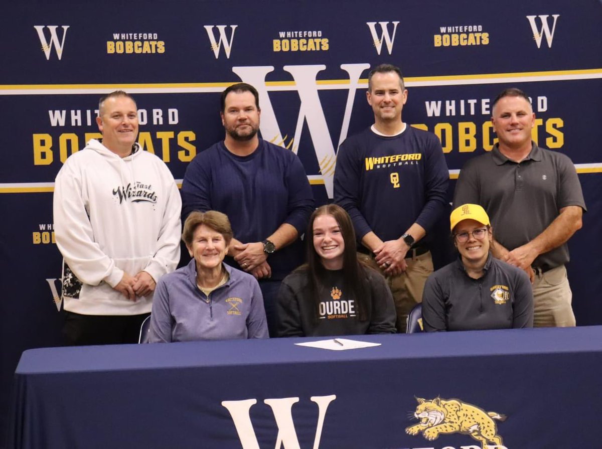 KarleiConard's tweet photo. It official!!!!!🧡🐺@LourdesSoftball @WHSBobcatSB https://t.co/ut2lFSVsy4