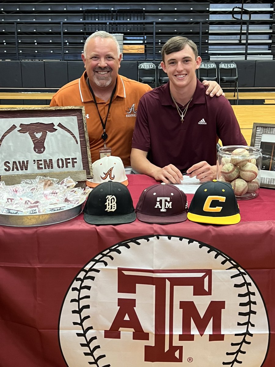 Gig ‘em Coop!  #jpnd #humbabe