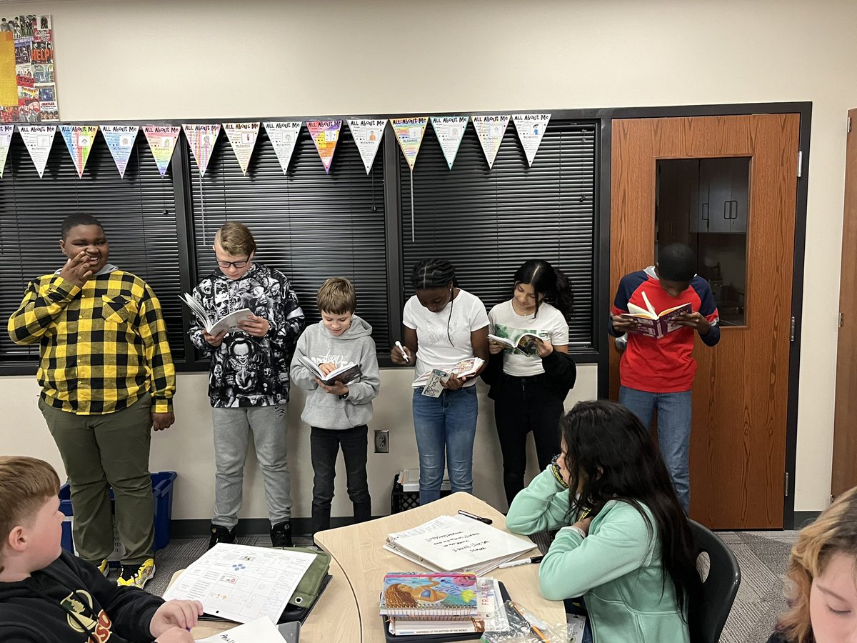 Vocabulary charades!!  Let’s gooooooo!! #howardhansen #AISEast #iloveavonschools 🖤💛