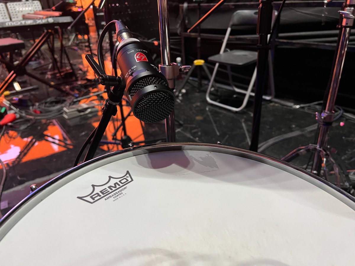 Famous singer Rainie Yang used Lauten Snare microphone for her "LIKE A STAR" live concert. According to the sound team, "The locking screws on the snare mics work really well and only have to switch the 'Gain' then everything was done!📷📷
。
。
<a href="/LautenAudio/">Lauten Audio</a>
