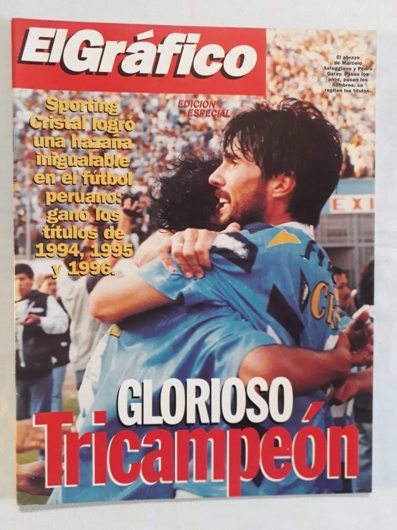 OutOfContextScr's tweet photo. TRICAMPEON NO ES PARA CUALQUIERA. https://t.co/A4WQJXoBbS