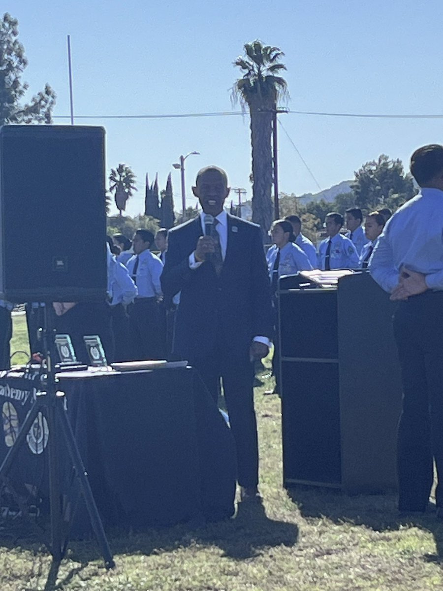 Thank you @lapdcommission president, Dr Southers for participating in our formal inspection. Your support is appreciated! @ResedaCharter @LAPDChiefMoore @LASchoolPolice @LAUSDMAGNETS