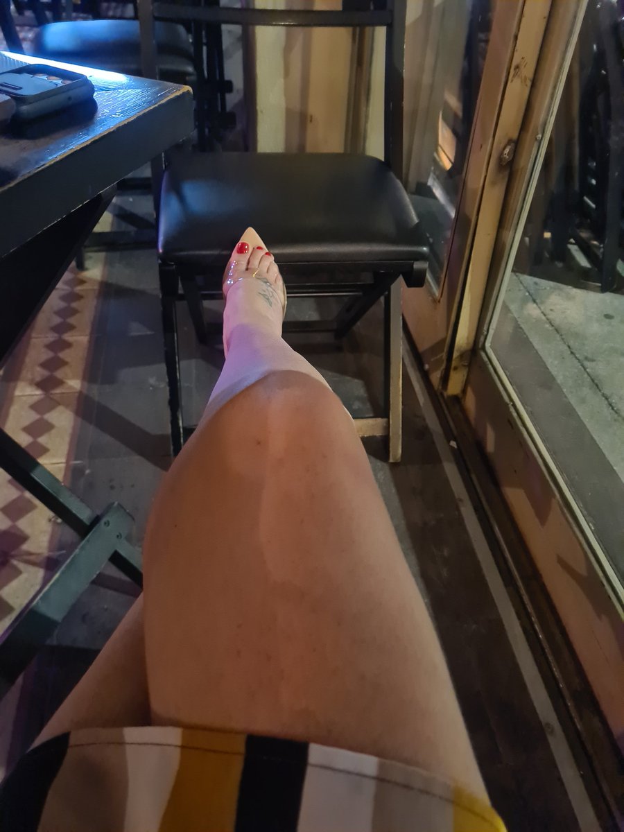 Enquanto o Thi foi ao Toilette ❤️  aqui esperando <a href="/KsalPinheiros/">Esposinha e Marido</a>