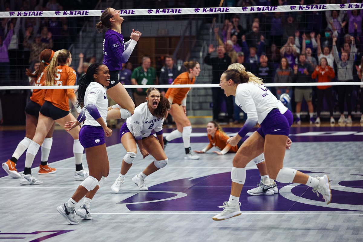 KStateVB's tweet photo. Just going to leave this here

#KStateVB https://t.co/8aEtBAbRdE