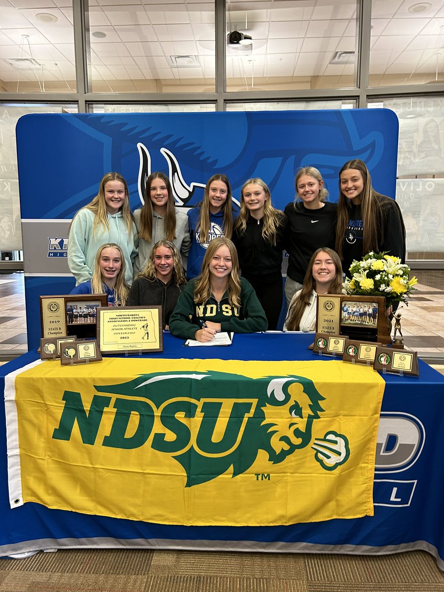 avery bartels tweet media