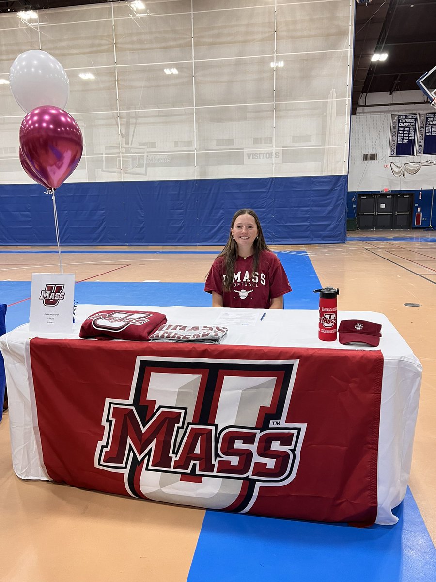 Officially signed ♥️🤍 <a href="/UMassSoftball/">UMass Softball</a>