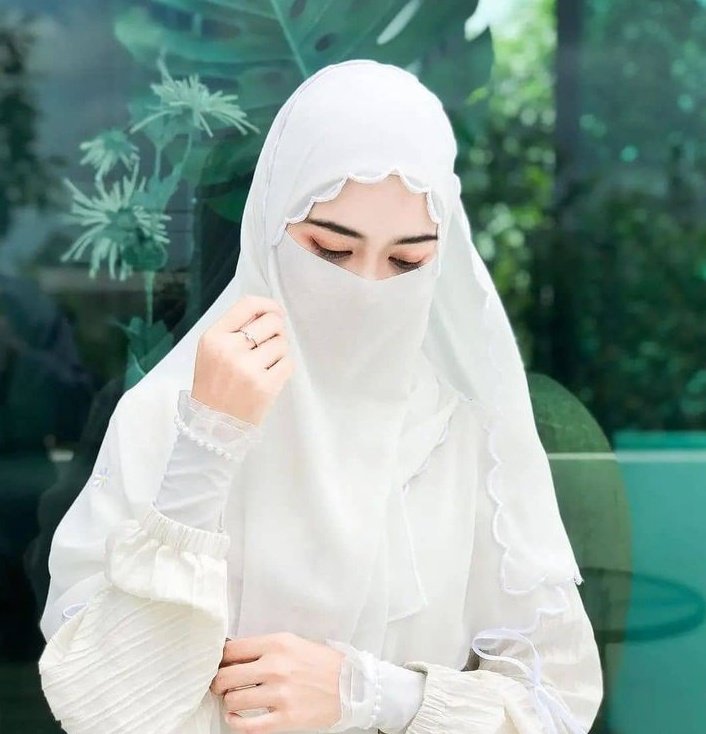 #Assalamu__Alaikum_Everyone ❤️
बेशक़ मेरा अल्लाह इतराने और अकड़ कर 
चलने वालों से मोहब्ब्बत नहीं करता
#GoodMorningEveryone 🦋🥀
