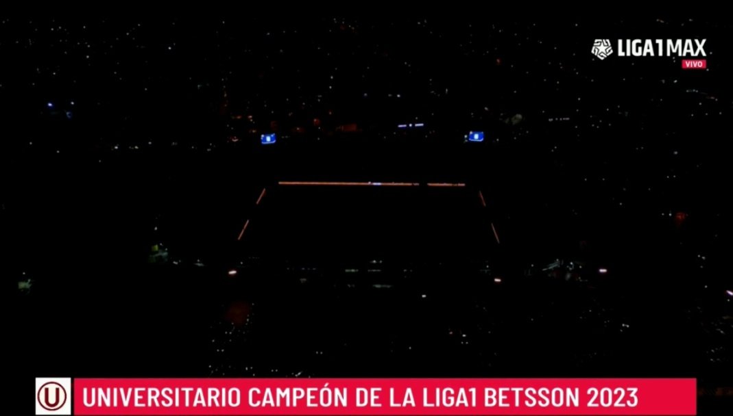 Apagar las luces del estadio por perder una final y poner en riesgo a muchas familias, solo es de CAGONES!!! Alianza Lima es lo más vergonzoso del fútbol peruano hoy y siempre. A pesar de todo, bien merecido el campeonato de UNIVERSITARIO. #Liga1Betsson #YdaleU