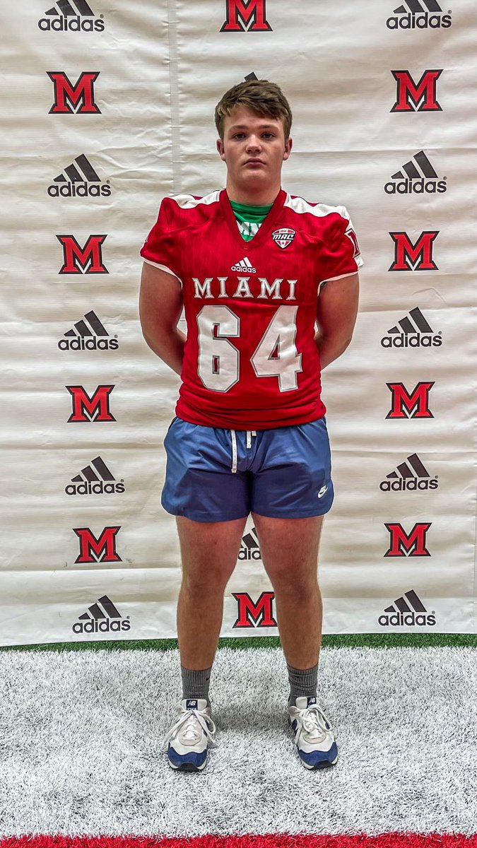 MichaelBraunm's tweet photo. Had a great time at Miami tonight. 
Thank you for the opportunity @CoadyKeller1 @Martin_Miami_HC @MiamiOHFootball @CoachBowling_GC @GCwarhawksfball @robertmobley27 @coachrfloyd https://t.co/2RqoRHUZ5L