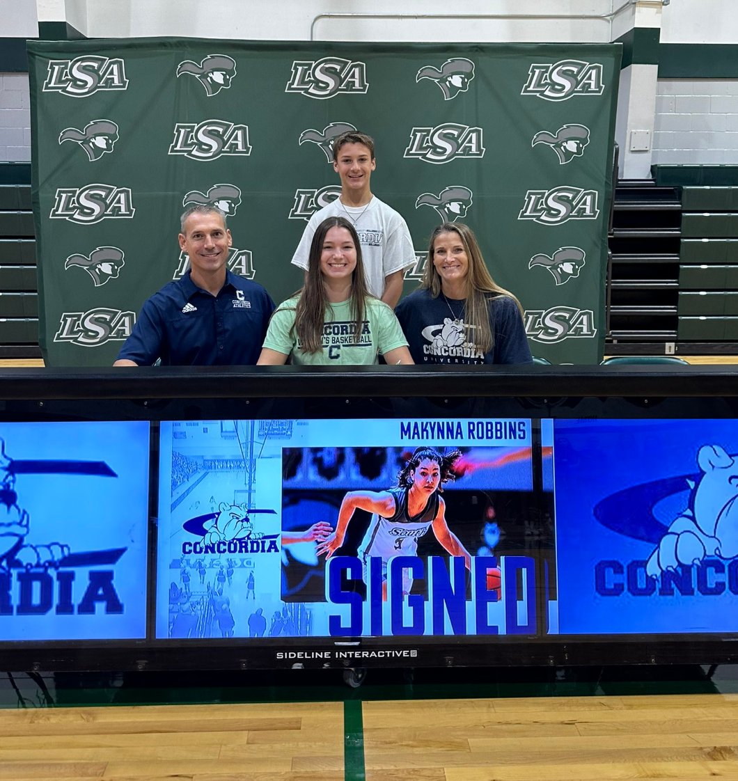 mak_robbins5's tweet photo. I am very blessed to continue onto the next level! Thank you to everyone who helped me along the way!! #thbtg @coachchrisTHA @CUNEwbb @lsaathl https://t.co/SrW7ABw5cy
