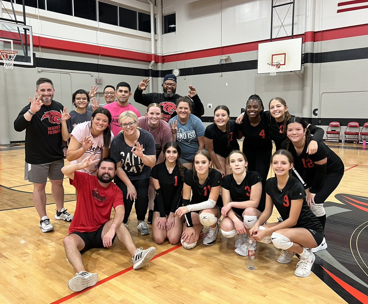 Teachers with the win at our annual teachers vs students volleyball game🏐
<a href="/PISDAthDept/">Plano ISD Athletic Department</a> <a href="/Plano_Schools/">Plano ISD</a>