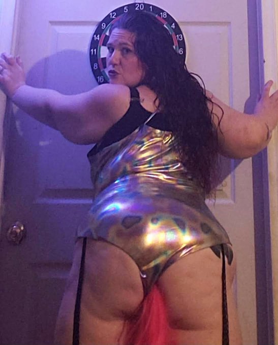 Happy Humpday https://t.co/sjewu0SsWN<a href="/tag/newprofilepic"class="tags"><span>#newprofilepic</span></a>