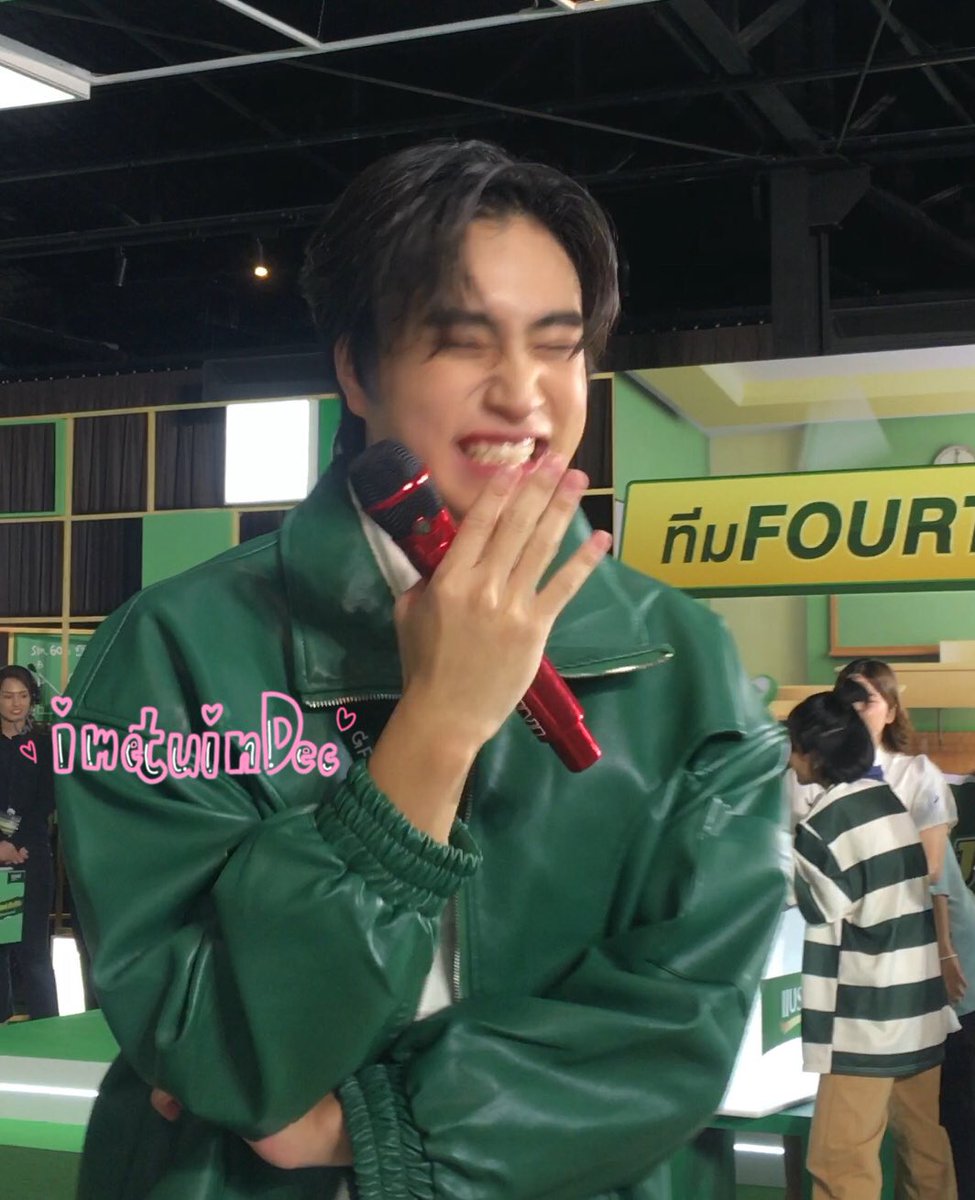 imetuindec138's tweet image. รอยยิ้มเจมีไนน์ยาใจมาก🥺 ขำจนแก้มออกโชว์ฟันทุกซี่น่ารักมักก 

( ใดๆคือนิ้วเจมสวยมาก）

#ไม่รู้บอกใครไม่ไหวบอกแบรนด์xGF
#Gemini_NT #เจมีไนน์ @gemini_ti