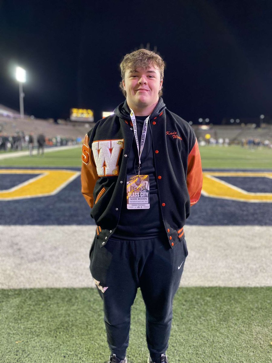 KadeWoods12's tweet photo. Had A GREAT time at @UToledo . Thank @vkehres for the game day invite. @SenatorsWest @todd_gilliland  @irwinsteve_4 @coachtednewsome  @CoachBGasser @ToledoFB @CoachCandle https://t.co/4L9FrJ10Ic
