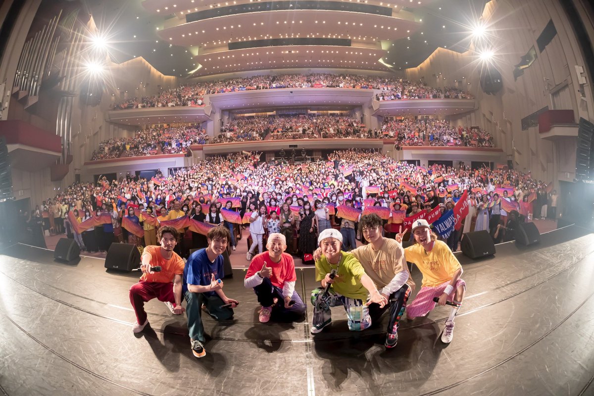 ISSA_from_DP's tweet photo. 「LIVE DA PUMP DA MAGIC HOUR」2023の想い出写真その１✨

#livedapumpdamagichour 
#dapump 
#dpc 
#2023の想い出写真 
#木村拓哉 さん
#ガチャムク さん
#岩井勇気 さん
#感謝 https://t.co/D742UK3Y2q
