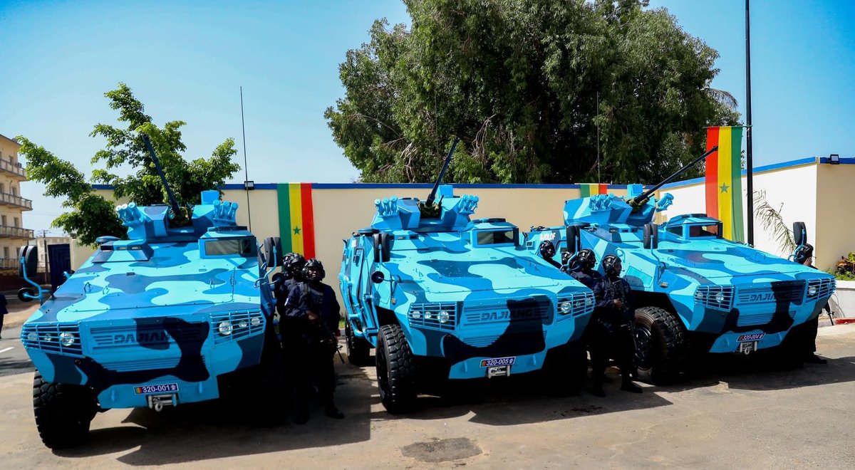 L_ThinkTank's tweet image. [ 🇨🇳 CHINE | 🇸🇳 SÉNÉGAL ]

🔸 La Chine a livré à la Gendarmerie nationale sénégalaise des IFV chinois VN22. [📷 @Jakepor21]