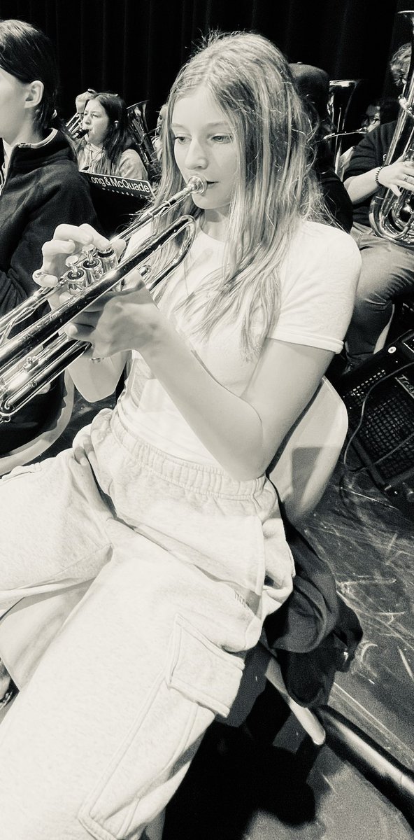 Stefanie Ledroit (@mrsledroit) on Twitter photo Today our <a href="/Bellmoore_HWDSB/">Bellmoore School</a> musicians joined other <a href="/HWDSB/">HWDSB</a> musicians to own the stage at <a href="/Glendale_HWDSB/">Glendale Secondary</a> <a href="/GPAandSHSM/">Glendale Arts</a> Today our <a href="/Bellmoore_HWDSB/">Bellmoore School</a> musicians joined other <a href="/HWDSB/">HWDSB</a> musicians to own the stage at <a href="/Glendale_HWDSB/">Glendale Secondary</a> <a href="/GPAandSHSM/">Glendale Arts</a>