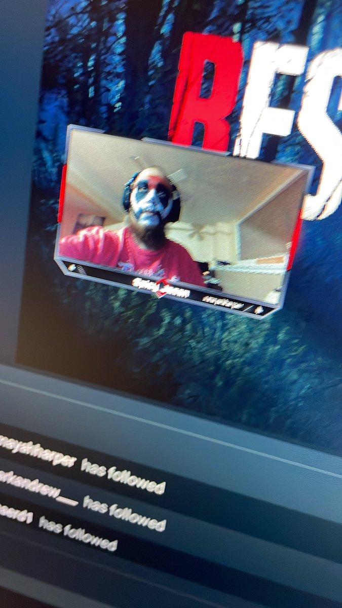 JaySunGee's tweet photo. Come hang out or let me run some ads on your screen at least. Special stream i got dolled up for this https://t.co/hcIuvpsefI