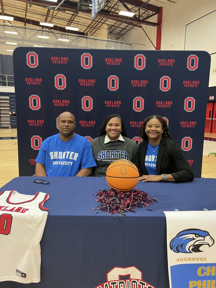 OHS_LadyPatsBB's tweet photo. Congrats!! @chloephillips_E &amp; @PooleAlonna on signing your NLI to continue your academic and athletic careers with @Shorter_WBB 🔵⚫️&amp; @JMUWBasketball🟣🟡 ! We are proud of you and excited for senior SZN!!! 🏀 https://t.co/qUUoLslXPJ
