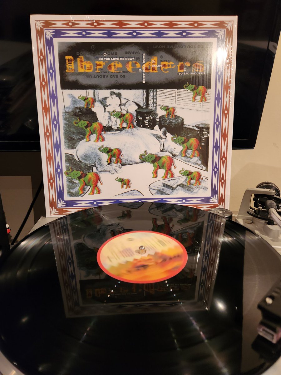 SpinVinyl1's tweet photo. The Breeders were a great 90's band, started by Kim Deal with her sister Kelley as a side project. Not long after Kim left the Pixies they released Last Splash. Some really cool and inventive songs.
#TheBreeders #Safari #LastSplash #CannonBall #NoAloha #vinylrecords https://t.co/nvGmOEaOhe