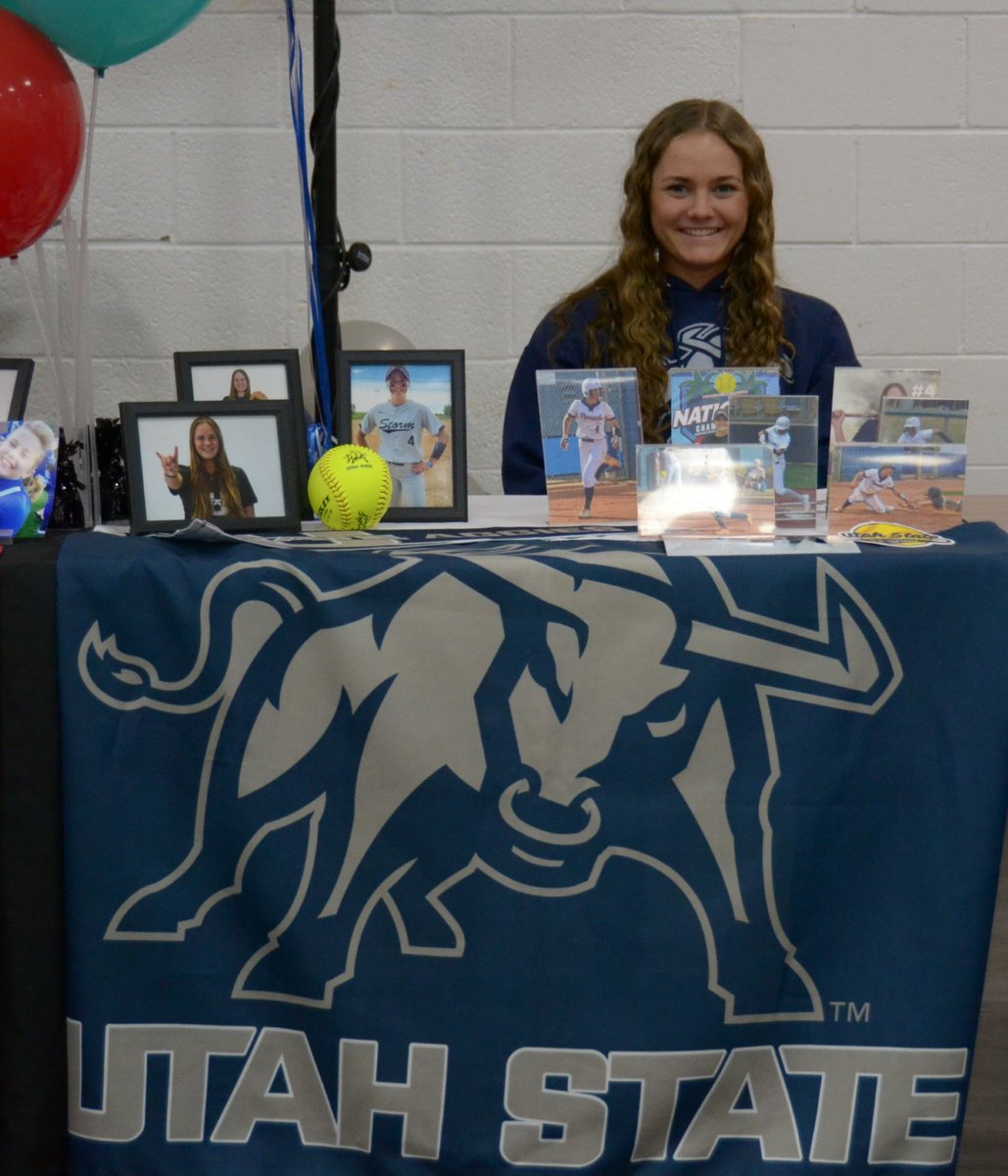 FaithKroening's tweet photo. It's officially official! I have signed my National Letter of Intent and am very excited to be an Aggie next year!! #AggiesAllTheWay @USUSoftball https://t.co/KY23qjeKvB