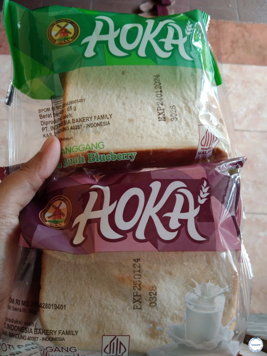 💙 dear roti aoka tolong samain warna packaging sesuai rasanya dong, kzl kok bungkus sm isinya itu gk sinkron 😭 🫵