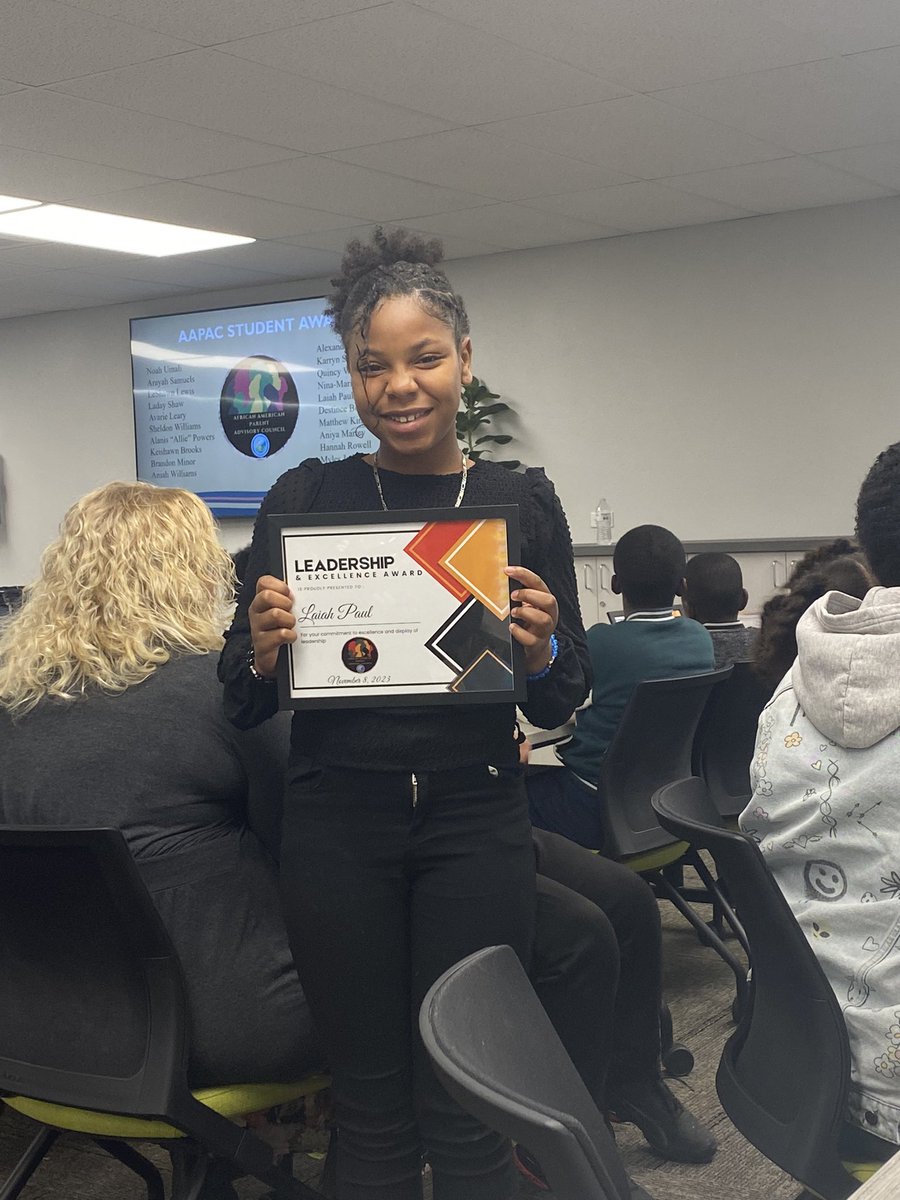 Congratulations to Laiah Paul for exhibiting Leadership as a Grizzly!! Laiah was honored tonight at the African American Success Committee and as a member of UBORA!!! #RiseUp @ValVerdeUSD <a href="/iamqwillis/">Mr. Q</a>
