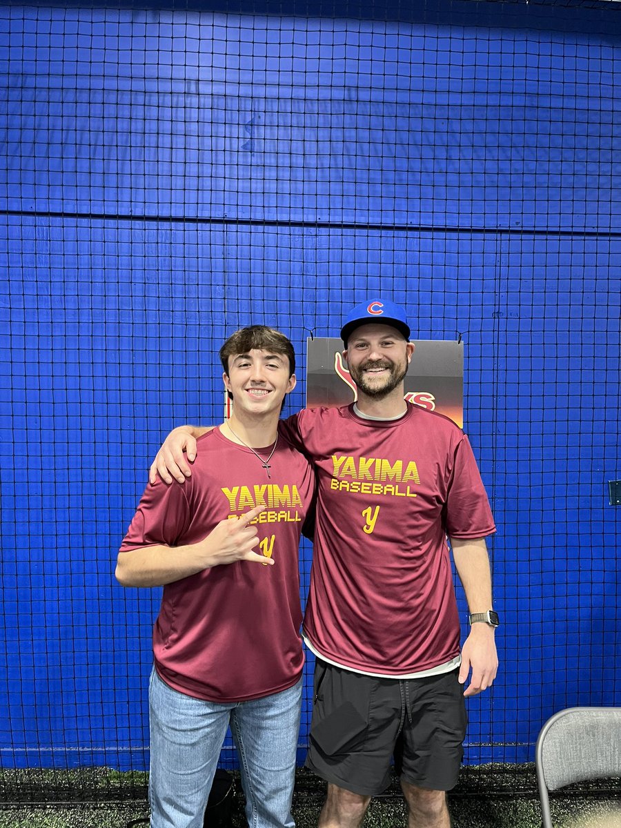 HaydenPietras's tweet image. Signing night! @NewLevel360 @Yaks_Baseball @CatchersCompass @CoachKrueg