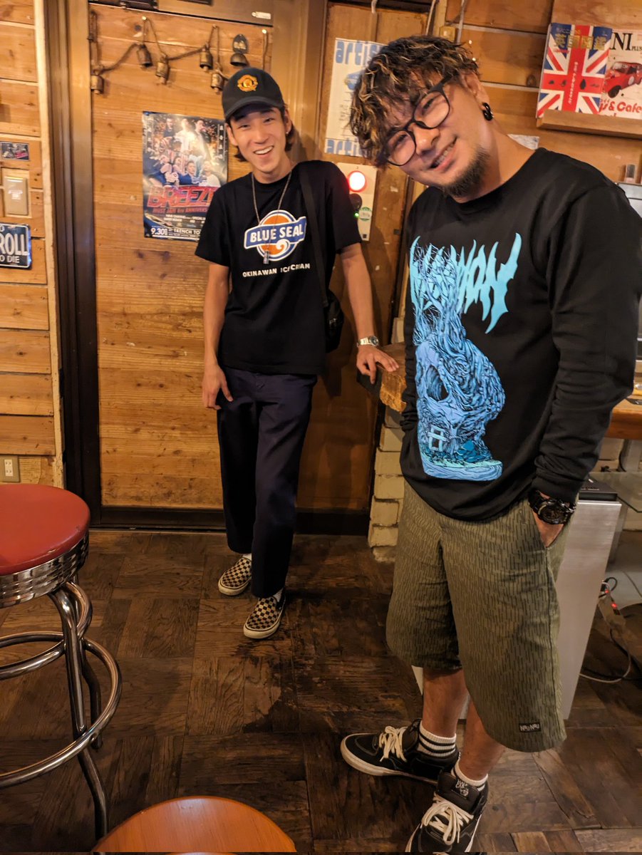 sptasato's tweet photo. トライバル柄の発売日と重なり、投稿できなかった九州出張の思い出です😄
この後、SHIMAのエガッチョさんとお話が進んで行きました✨
今度の九州は1月
Charlieさんまた乾杯しましょう🍻
#JASONLI #NOUパン
#Charlie https://t.co/3RlQR2yrsZ