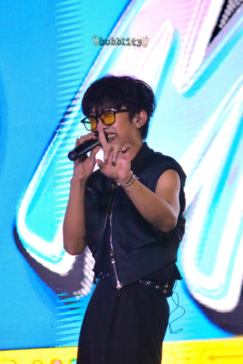 bubbl1ty's tweet photo. HD [051123]

born to be on stage

#Festivibes #UN1TY #ZWEITSONUN1TY @Zweitson_UN1TY https://t.co/DlCreBh1Lt