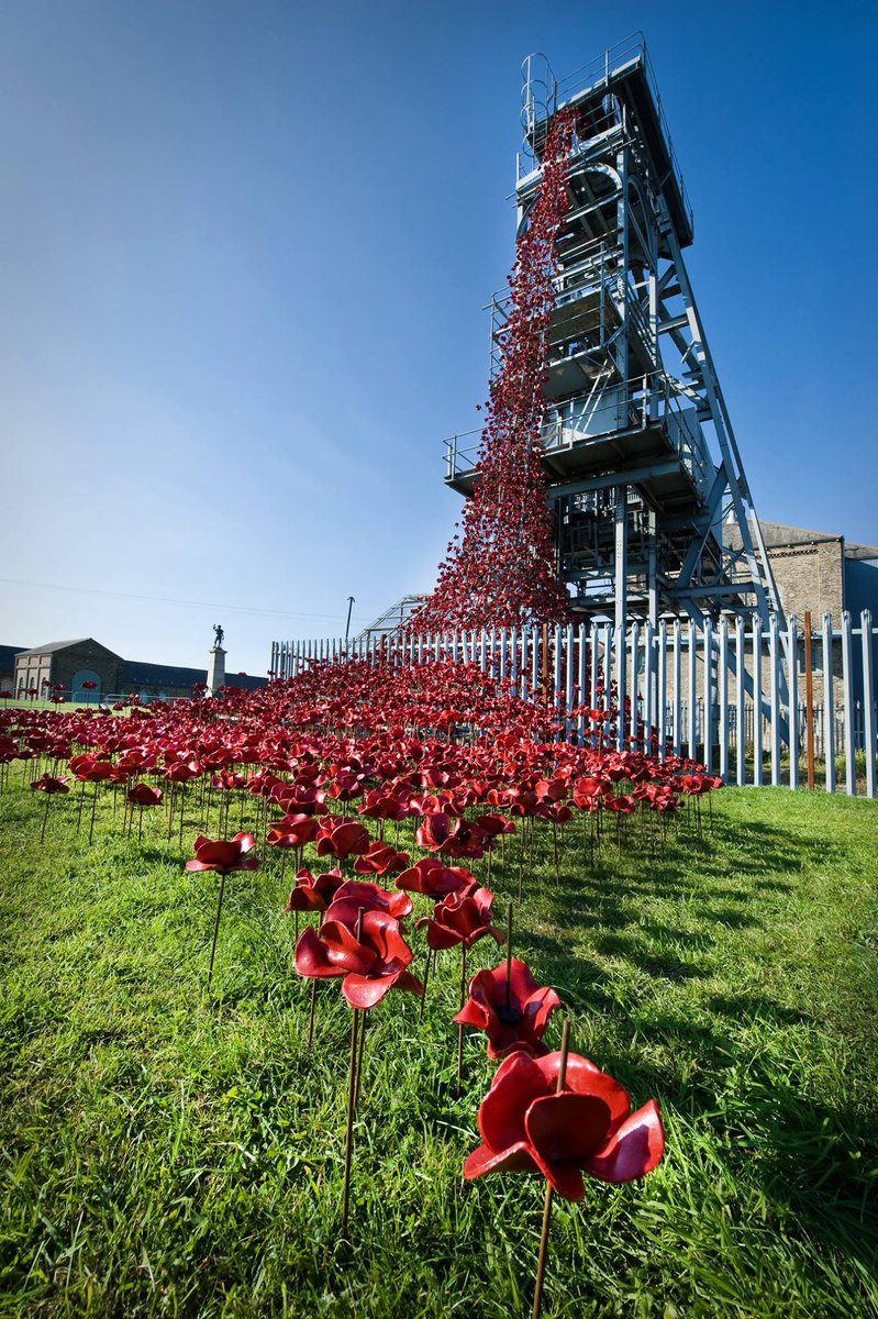 At the eleventh hour on the eleventh day of the eleventh month – we will remember them. Poppies: Weeping Window, by Paul Cummins, artist and Tom Piper designer in 2015.