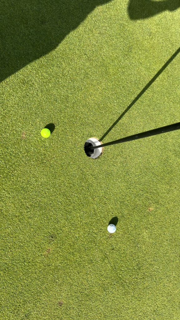 Coligolf's tweet photo. This close to a hole in one https://t.co/HN3HLqO2WK