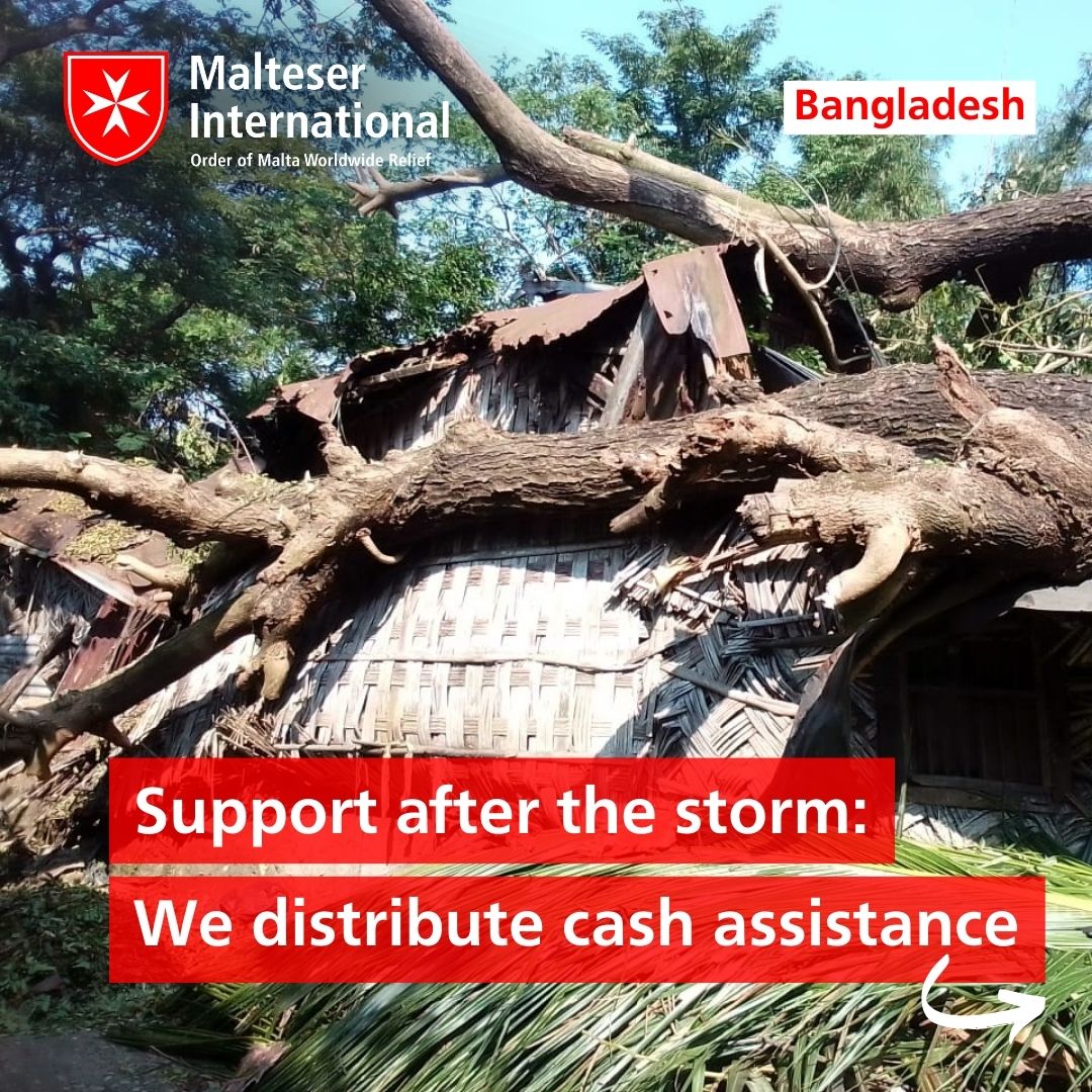 MalteserInt's tweet photo. In October, #CycloneHamoon hit #Bangladesh. Many people lost their homes, their possessions and their livestock. To help them and enable them to rebuild their homes, we are distributing cash to over 300 affected families with our partner @gksavarHQ thanks to @AA_stabilisiert. https://t.co/Vn2BRVYzAt