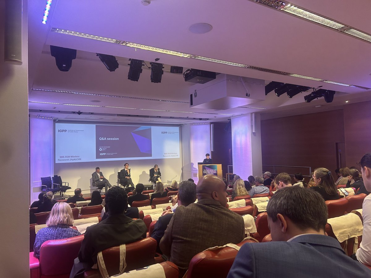 harrietspoor's tweet photo. Yesterday I was one of the LBBD Delegates for the @IGPP_ Local Government Conference at the Royal Society of Medicine.
Topics discussed:
π³ Net Zero
π Sustainability
π Innovation
π· Funding Deficits in Local Govt
π Electric Vehicles
More info on my FB page π
#IGPPLGC https://t.co/rbLAk4sEwM