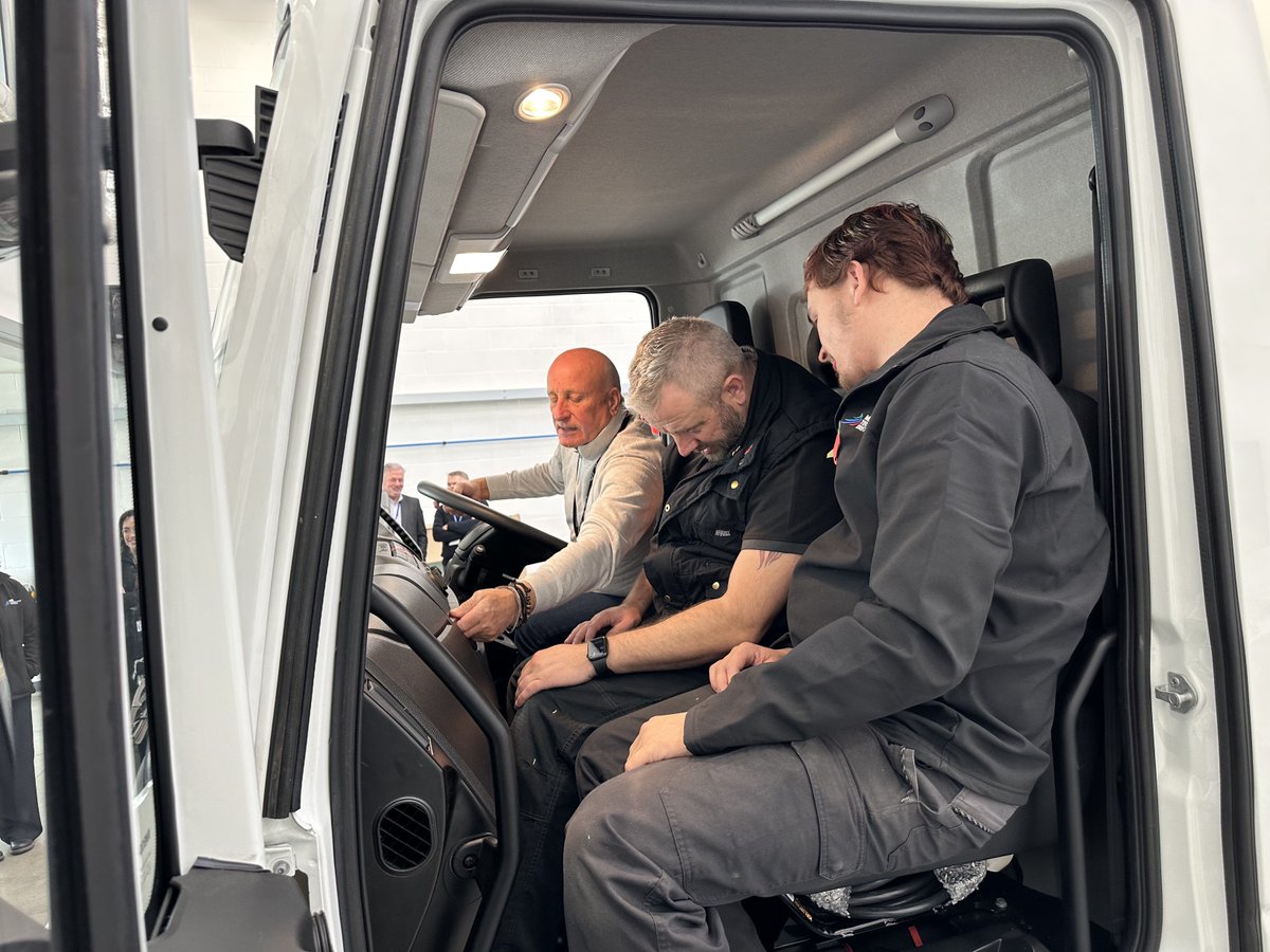MTI_Tweets's tweet photo. Our technicians and trainers have been getting to grips with our new electric truck by @tevvatrucks this week.
This will be used to train our students and apprentices to help them better understand EV technology. #EVTraining #EVCourses #EV
Read more:
https://t.co/G36dwFEAet https://t.co/VlBEep6n4o