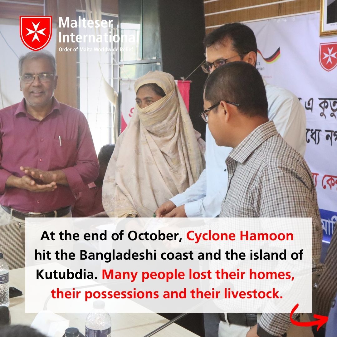 MalteserInt's tweet photo. In October, #CycloneHamoon hit #Bangladesh. Many people lost their homes, their possessions and their livestock. To help them and enable them to rebuild their homes, we are distributing cash to over 300 affected families with our partner @gksavarHQ thanks to @AA_stabilisiert. https://t.co/Vn2BRVYzAt
